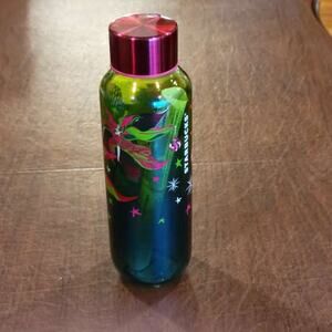 New 2023 Starbucks Holiday Glass 20-oz Water Bottle Tumbler Poinsettia Christmas